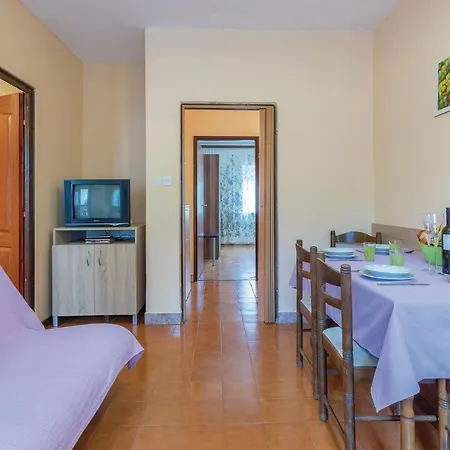 Awesome In With Kitchen Apartamento *